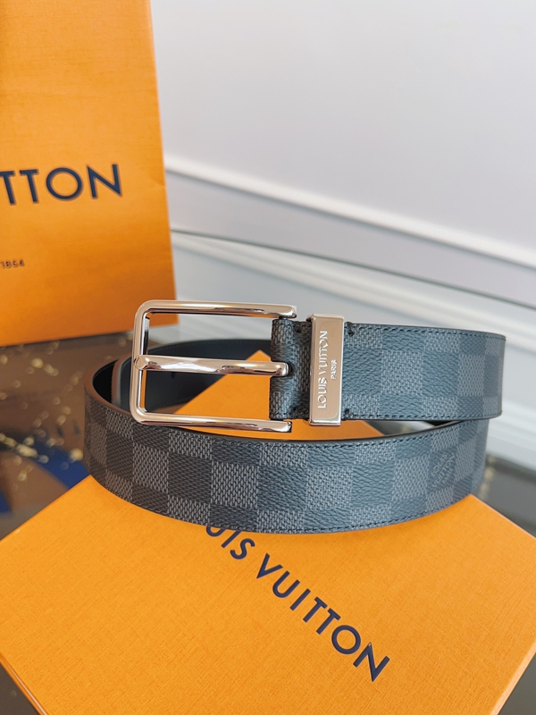 ルイヴィトンベルト素材ディテール